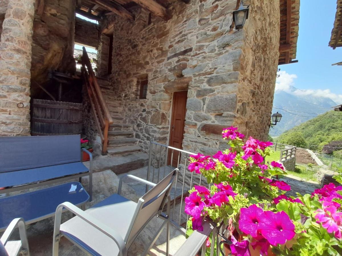 Bed and Breakfast Bed & Breakfast La Crotta Pont-Saint-Martin Exterior foto