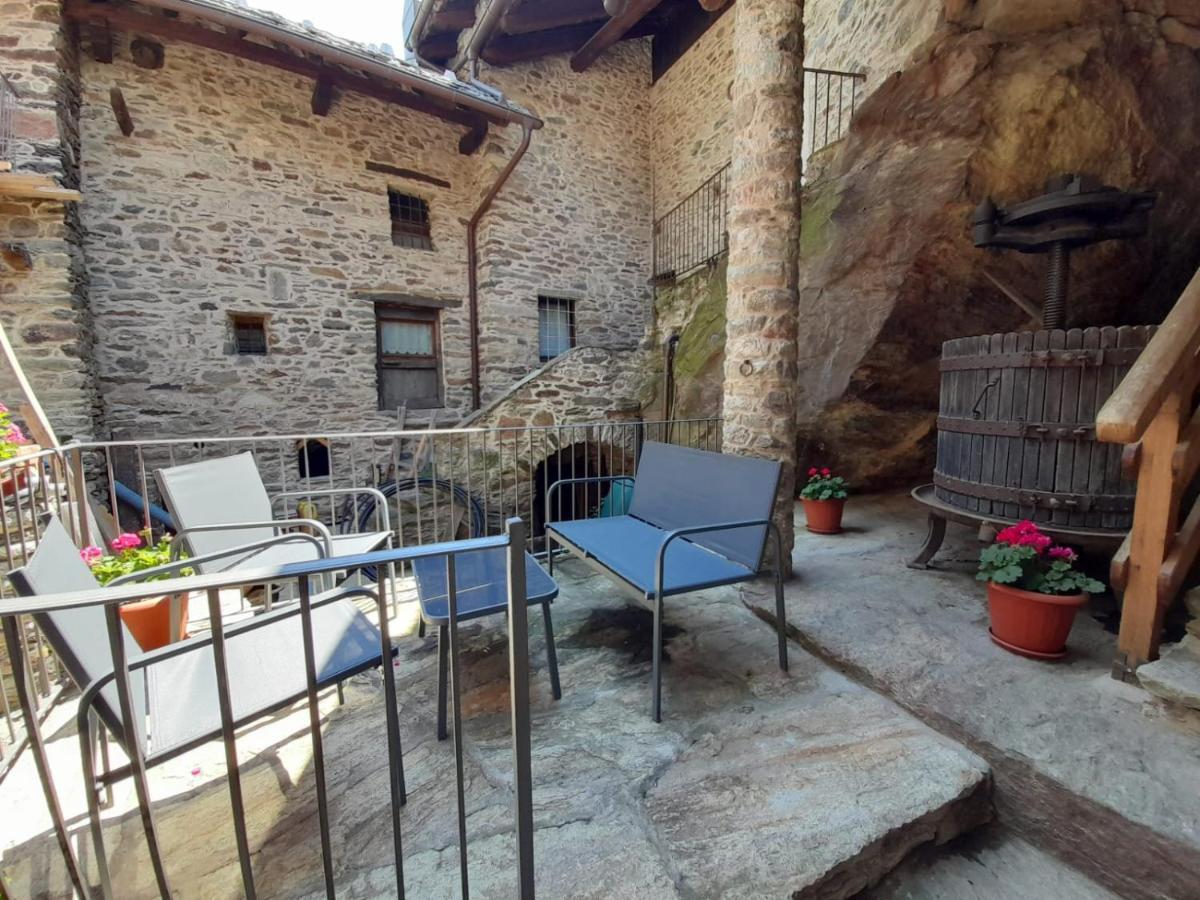 Bed and Breakfast Bed & Breakfast La Crotta Pont-Saint-Martin Exterior foto